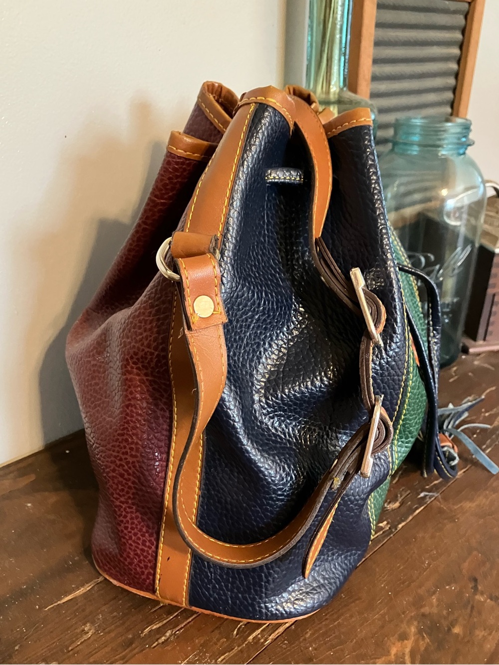 ✨Vintage✨Dooney & Bourke Colorblock All Weather Leather Drawstring Cinch Bag - Picture 6 of 11